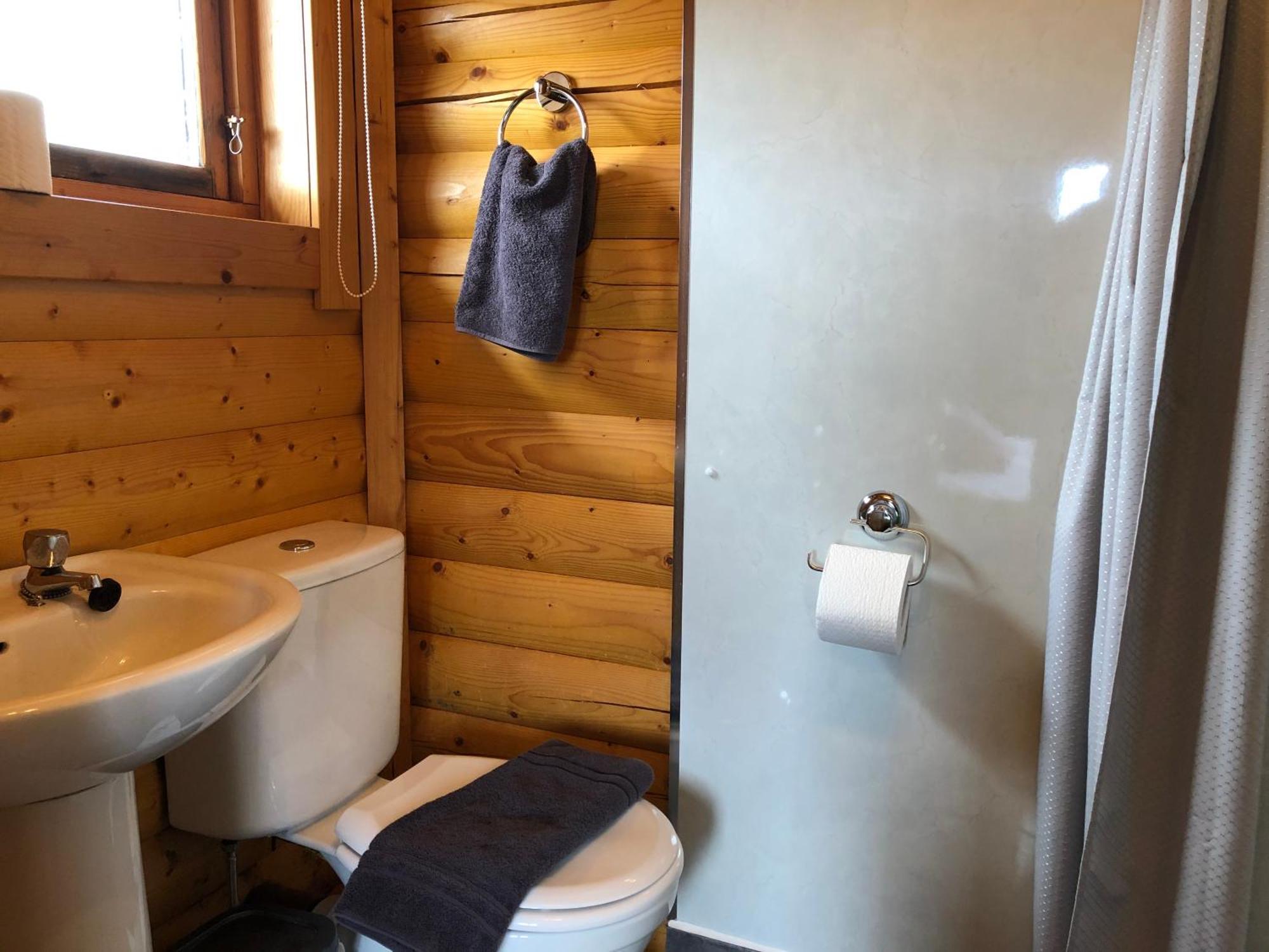 Glenbeag Mountain Lodges Spittal of Glenshee Phòng bức ảnh
