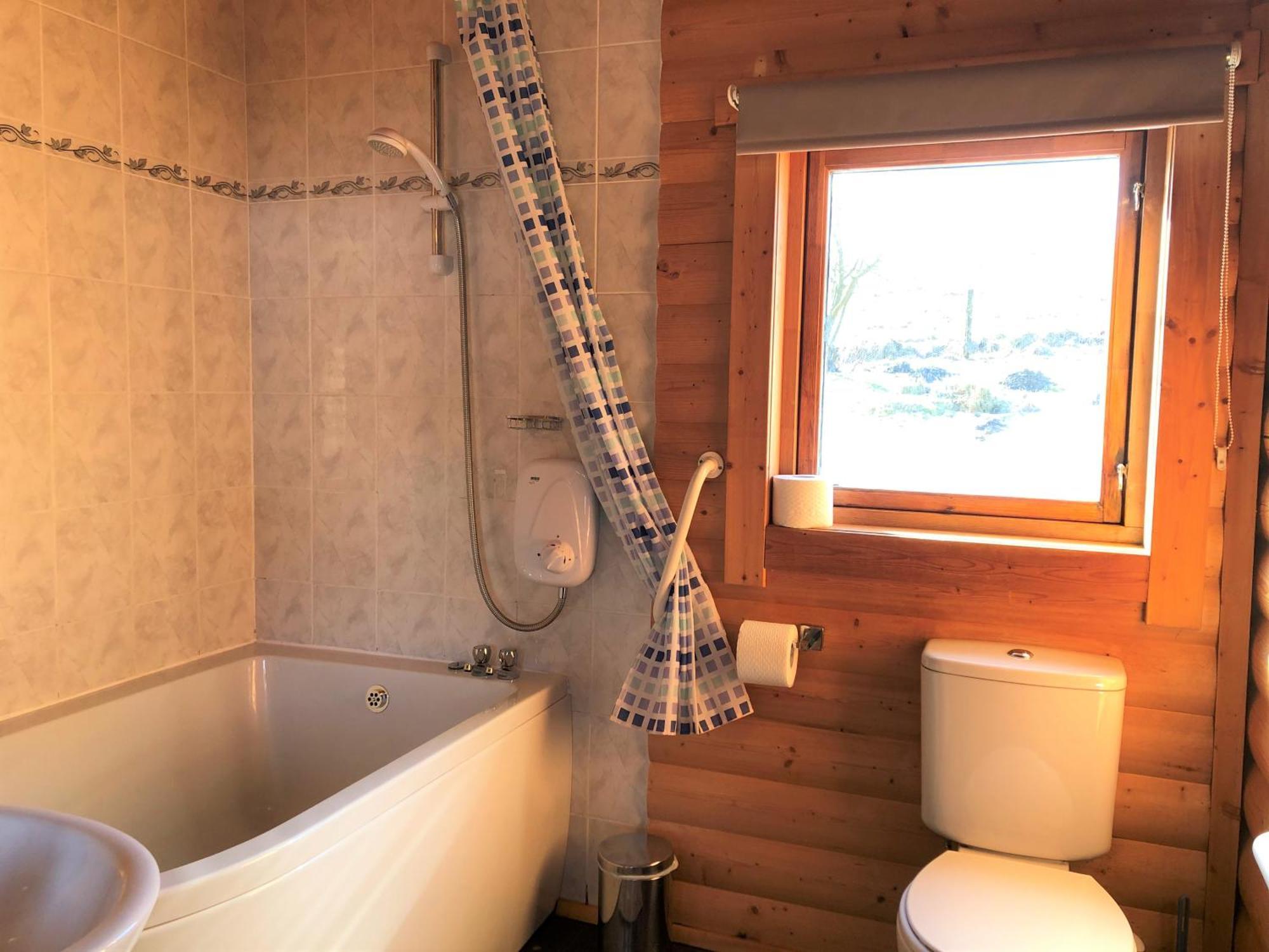 Glenbeag Mountain Lodges Spittal of Glenshee Phòng bức ảnh